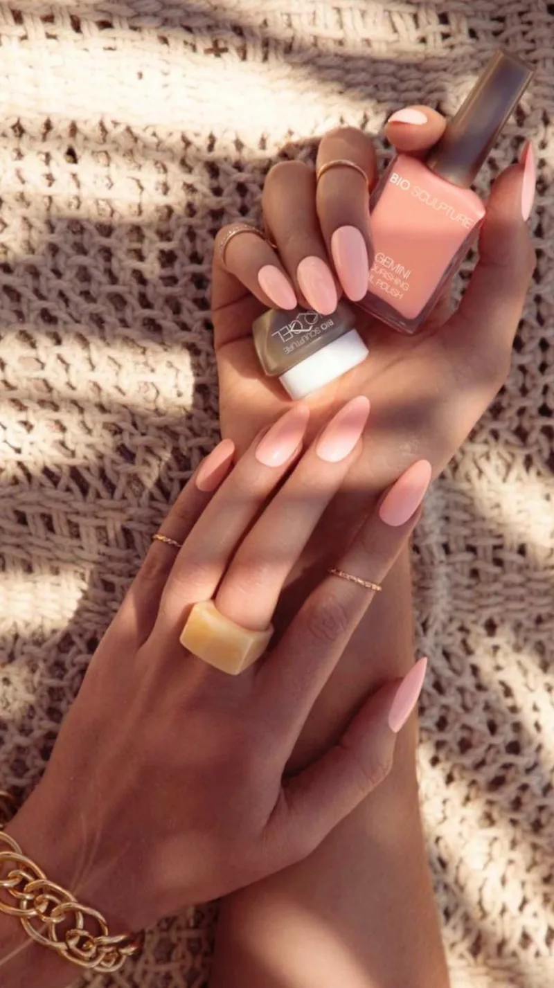 Simple Beach Nails 2026: Easy Ideas for Your Next Vacation