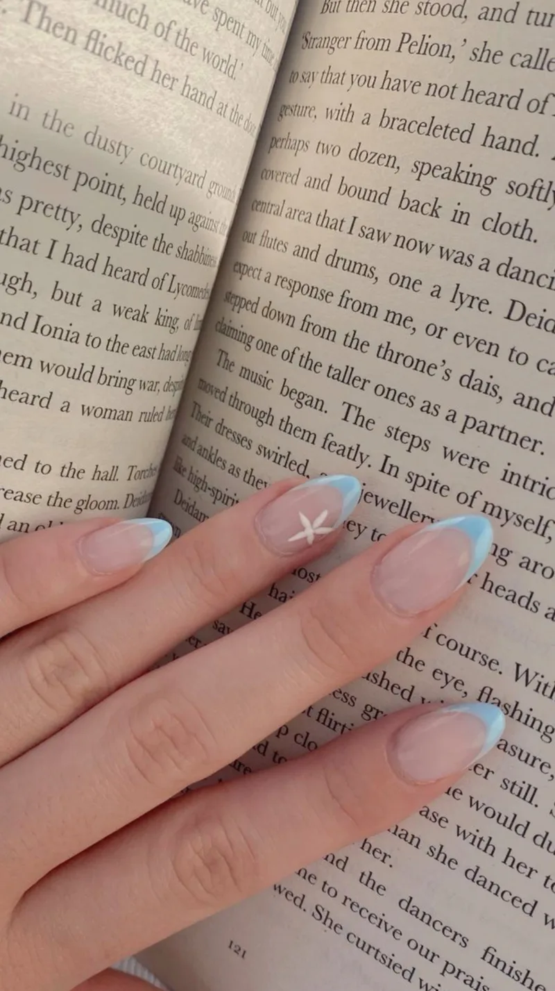 Simple Beach Nails 2026: Easy Ideas for Your Next Vacation